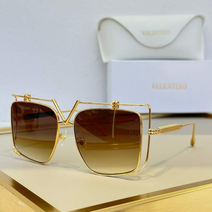 Picture of Valentino Sunglasses _SKUfw68372625fw